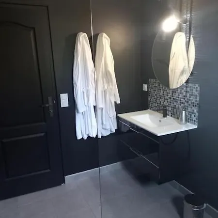 La Maison Du Plaisir 滨海伊西尼